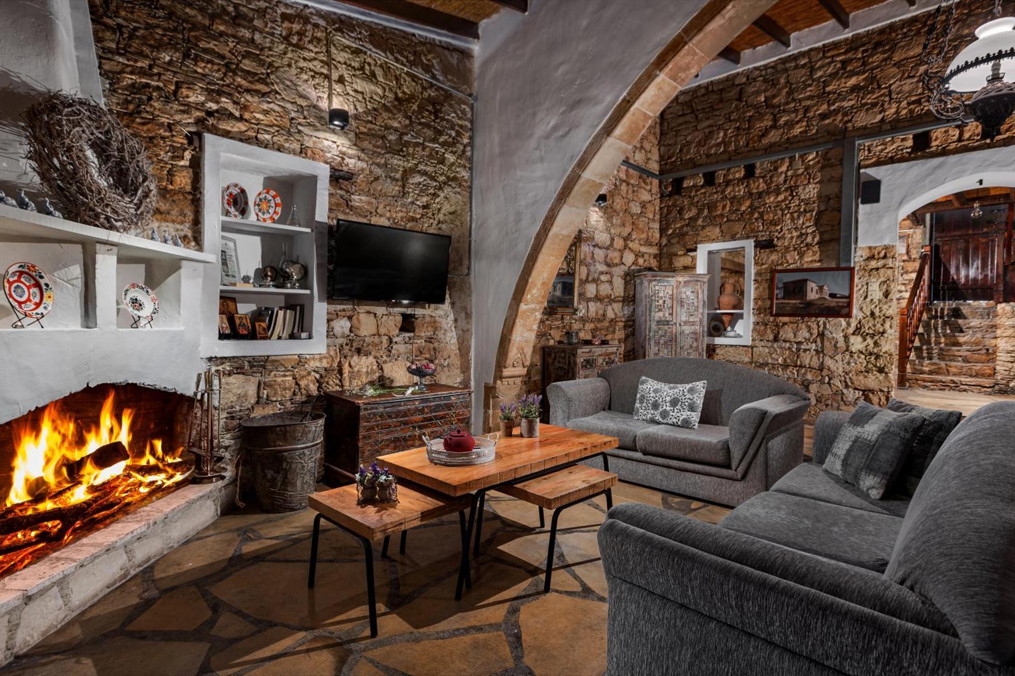 Oinoessa Traditional Boutique Guest Houses Lofou Exterior photo