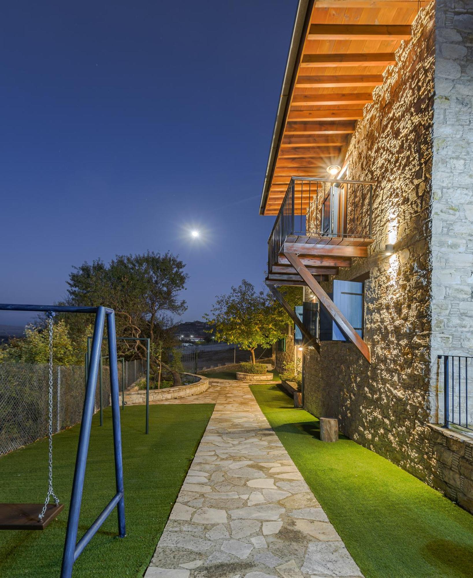 Oinoessa Traditional Boutique Guest Houses Lofou Exterior photo